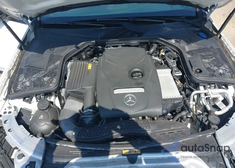 2018 Mercedes-Benz C 300 из США, поврежденный, VIN 55SWF4JB0JU267401